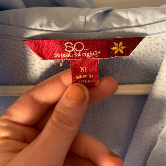 Lightweight jacket - Picture 3 of 3